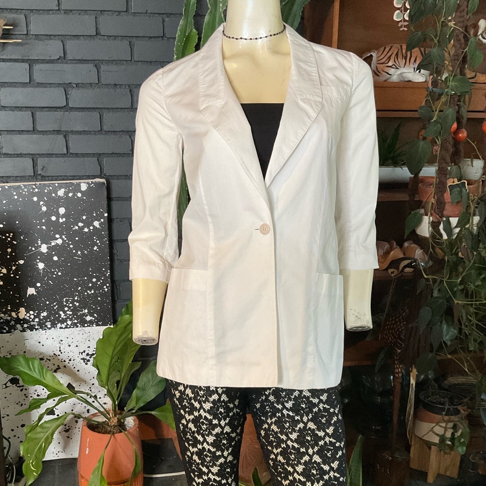 Elizabeth and James White Lightweight Blazer Jacket